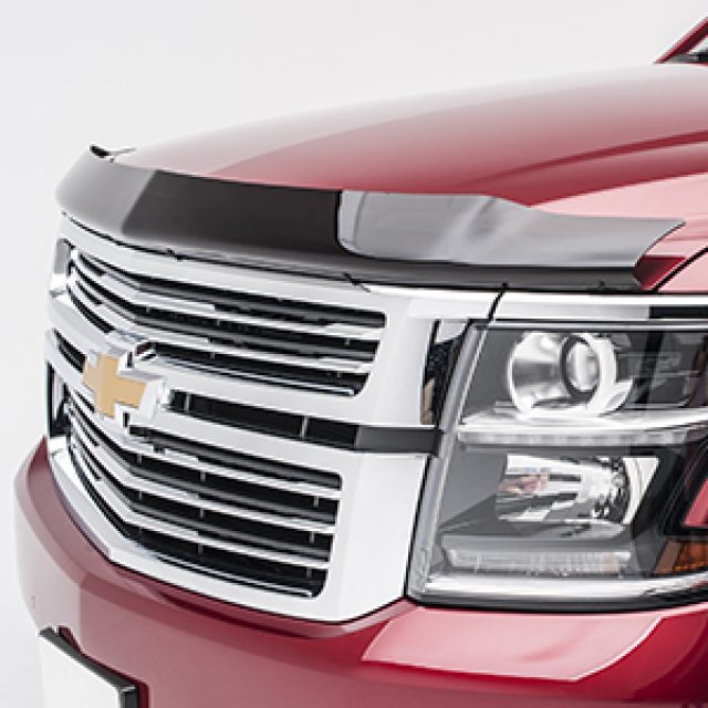 Chevrolet Aeroskin® Hood Deflector in Chrome by LUND® - Associated