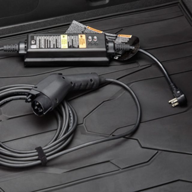 Chevrolet Portable 120 Volt EV Charging Unit 84966858