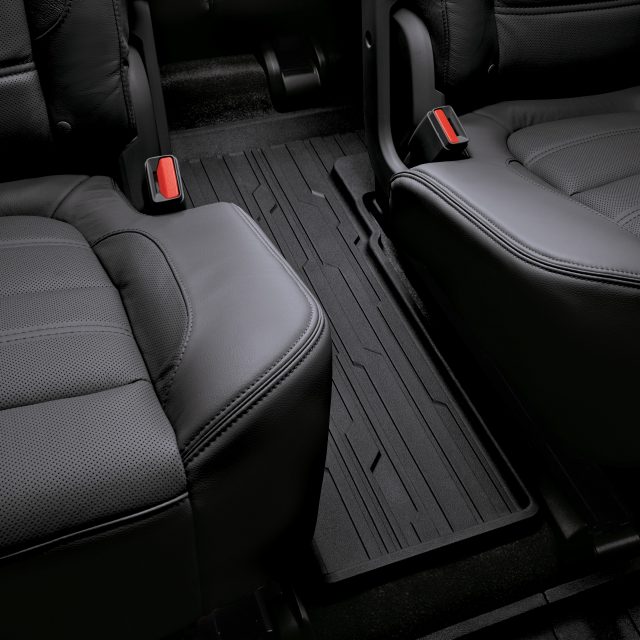 GMC Third-Row Premium All-Weather Floor Liner in Jet Black (for Models with  Second-Row Captain's Chairs), 23356370