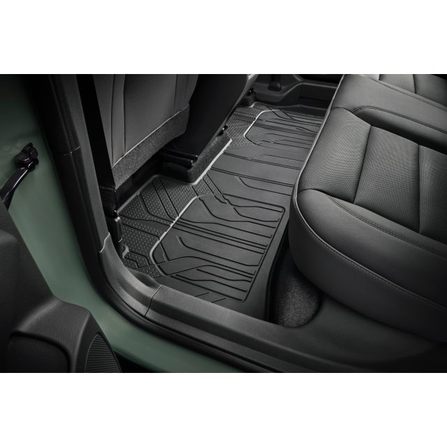 Buick First- and Second-Row Premium All-Weather Floor Mats in Black with  Chevrolet Script, 42790737