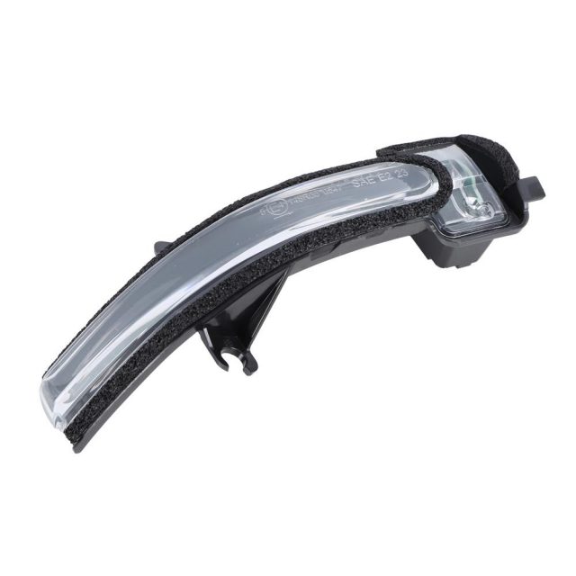 GM Genuine Parts Passenger Side Door Mirror Turn Signal Lamp