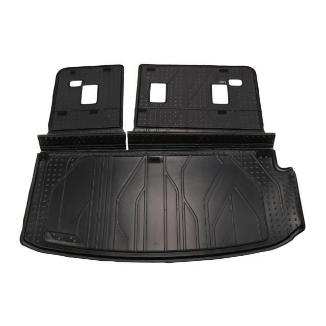 Integrated cargo liner in jet black with chevrolet store script