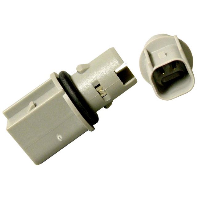 GM Genuine Parts Side Marker Lamp Socket | 12335815 | GM Parts GM Genuine Parts Side Marker Lamp Socket | 12335815 | GM Parts